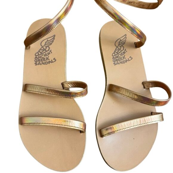 Ancient Greek Sandals Ofis Iridescent Sandal in Rame Rose Gold Size 6 Revolve - Picture 2 of 5